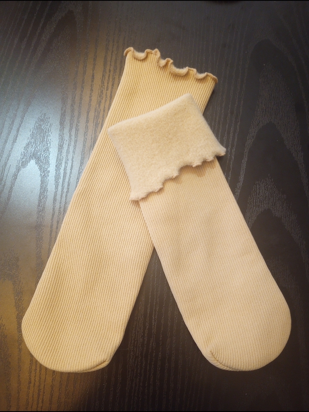 Brown Soft Ribbed Fleece-lined Ruffle Crew Mid-calf Socks - Picture 2 of 3